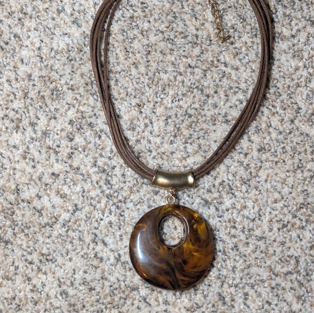 Brown and Gold Pendant Necklace